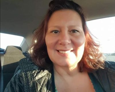 Im a laid-back individual who loves to cook and is respectful of others. Pretty much a home body..