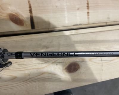 Aba Garcia vengeance fishing pole with Shimano fishing reel