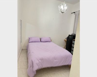 Unfurnished Room for Rent - Single Room in 2 bed apartment in Miramar