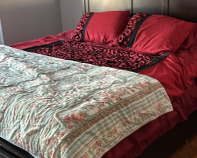 Minimum stay: 6 months. Bills included. Age preference: 18 - 70. Available for students. Private room with bathroom and walking closet for rent in 3 bedroom townhouse very close to public transport