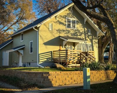 3 Bedroom 2BA 1352 ft Single Family House For Sale in Boone, IA