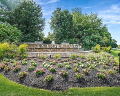 2 Bedroom 3BA 1413 ft Condominium For Sale in LAKE GROVE, NY