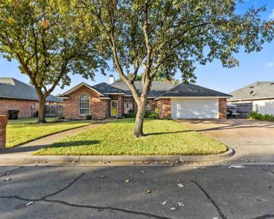 4 Bedroom 3BA 1795 ft Single Family House For Sale in Waco, TX