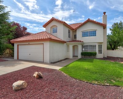 4 Bedroom 3BA 2415 ft Single Family House For Sale in Albuquerque, NM