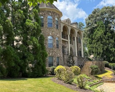 6 Bedroom 6BA 10575 ft House For Rent in Roswell, GA