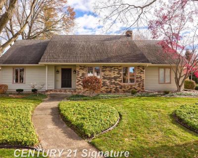 4 Bedroom 2BA 3064 ft Single Family House For Sale in Saginaw, MI