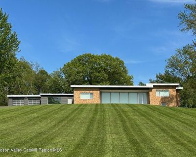 Tishauser Rd, Hudson, Home For Rent