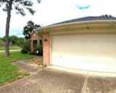 3 Bedroom 2BA 1671 ft² House For Rent in Pearland, TX 1021 N Sunset Dr