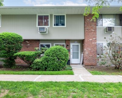 3 Bedroom 1BA 1323 ft Condo For Sale in Elmsford, NY