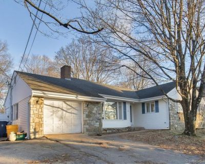 4 Bedroom 2BA 1378 ft Apartment For Rent in Windham, CT