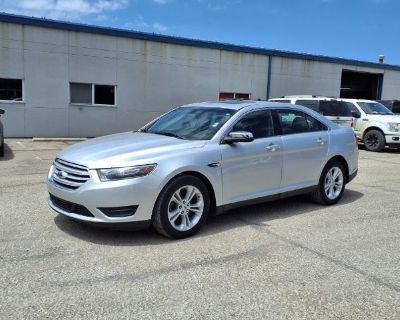 2015 Ford Taurus SEL 4DR Sedan