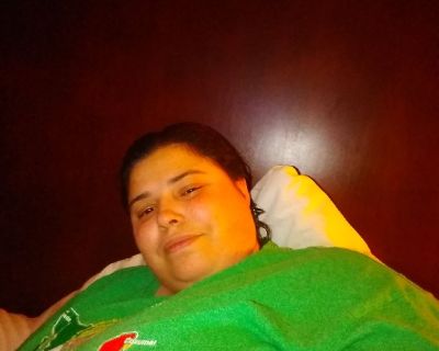 Looking for roommate