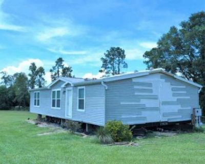 3 Bedroom 2BA 1560 ft Mobile Home For Rent in Live Oak, FL
