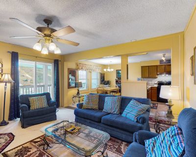 Avg / night: $135. Homey condo with great ski slope & sunset view, pool, hot tub & fireplace | Located in Beech Mountain, NC | 3.48 Stars | 2 Bed, 2 Bath | No Pets. No pets. Max 6 guests. Stunning Ski Slope, Sunset, & Panoramic Mountain Views! Take in breathtaking panoramic views, including stunning sunsets and snow-covered ski slopes, from the balcony of this cozy, family-friendly mountaintop ...