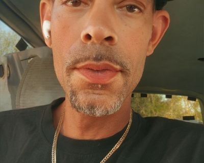 Justin - Needs a House on iROOMit or a Room