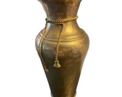 Beautiful high-quality brass vase featuring the delicate rope design. This piece is from mid-century and the quality of the brass is really exceptional really pretty.. Dimensions 7 W 7 D 15 H Styles Boho Chic Mid-Century Modern Period 1950s Country of Origin India Item Type Vintage, Antique or Pre-owned Shop Sustainably with Chairish Materials Brass Condition Good Condition, Original Condition ...