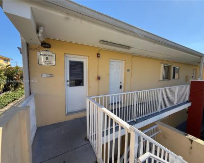 W 49th Pl. GREAT CORNER UNIT ! 2 BEDROOMS 1 BATH, WITH BALCONY, 2 ASSIGNED PARKING SPACE!! ** 2 MONTHS TO MOVE IN ** SCHEDULE A SHOWING AND RENT IT TODAY!!. 2 Bedroom. 1 Bathroom. 641 ft