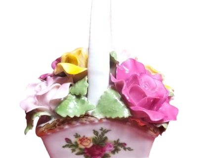 Royal Albert England Bone China Musical Basket of Roses 1962