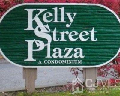 3 Bedroom 3BA Condo For Rent in Metuchen, NJ