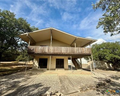 4 Bedroom 3BA 1520 ft Single Family House For Rent in Canyon Lake, TX