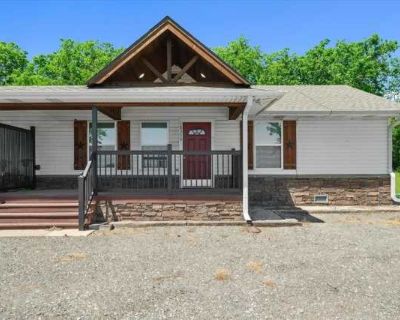 2 Bedroom 1BA 988 ft Apartment For Rent in Van Zandt County, TX