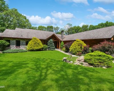5 Bedroom 3BA 4320 ft Single Family House For Sale in Henryville, PA