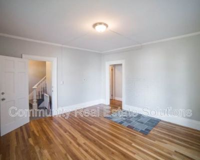 2 Bedroom 1BA 0 ft Pet-Friendly Apartment For Rent in Bangor, ME