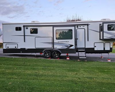 2024 Forest River Sandpiper Luxury 391FLRB