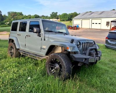 2015 Jeep Wrangler Unlimited Sahara 4WD