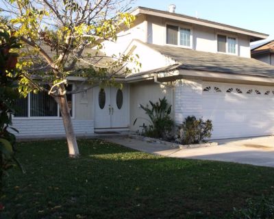 MUST SEE HOUSE FOR RENT 3 bedroom Plus 2 1/2 bath