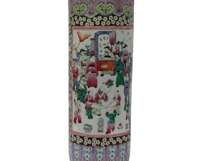Mid 20th Century Large Mid Century Famille Rose Porcelain Umbrella Stand