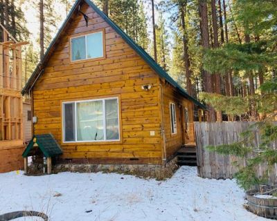 2 Bedroom 1BA Furnished House For Rent in South Lake Tahoe, CA