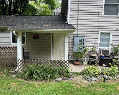 2 Bedroom 1BA 1100 ft Apartment For Rent in Chester, NY