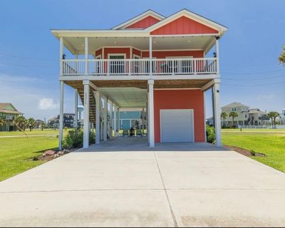 3 Bedroom 2BA 1259 ft² Furnished Home For Rent in Galveston, TX