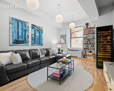 1 Bedroom 1BA 758 ft Condo For Sale in Manhattan, NY