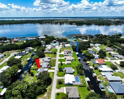 3 Bedroom 3BA 1525 ft Apartment For Rent in Lake Placid, FL