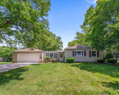 2 Bedroom 1BA Single Family House For Sale in Aurora, IL