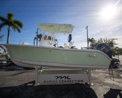 2024 Sea Hunt Ultra 229