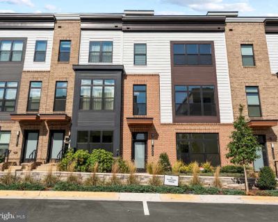 2015 TYSONS RIDGELINE Road. image_url. Patio / balcony Hardwood floors Dishwasher Garage Stainless steel Elevator Unit Amenities dishwasher fireplace garbage disposal hardwood floors ice maker microwave patio / balcony refrigerator stainless steel Property Amenities elevator parking garage guest suite hot tub. 4 Bedroom. 5 Bathroom. 2404 ft