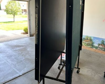 Free to pick up a table tennis table