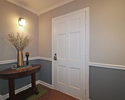 2 Bedroom 1BA 1300 ft Apartment For Rent in Atlanta, GA