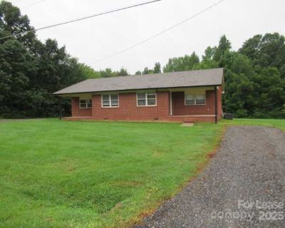2 Bedroom 1BA 899 ft Apartment For Rent in Lincoln County, NC