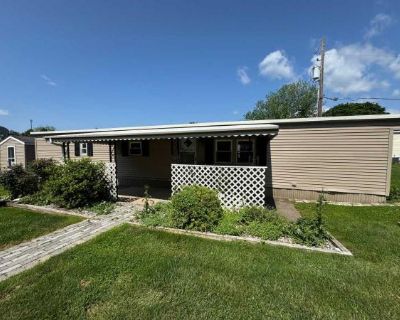 2 Bedroom 1BA 780 ft Mobile Home For Sale in Northampton, PA