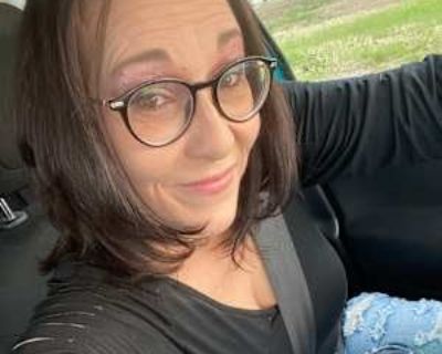 Mikki, 48 years, Female. Looking in: Columbia, MO