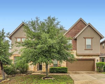 5 Bedroom 3.5BA 4632 ft Pet-Friendly Apartment For Rent in Bexar County, TX