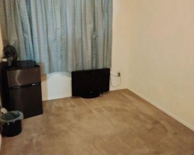 Room For Rent in 2BR 2BA Property, Tomball, TX