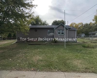 116 Park Ave. This charming home features newer flooring throughout, a kitchen open to the dining room, and a spacious living room. Enjoy the back deck that overlooks a fenced-in yard. Washer and dryer are included. Resident is responsible for all utilities, lawn care, and snow removal. You can schedule a showing and/or fill out application via our website at topshelfiowa.com. When applying mak...