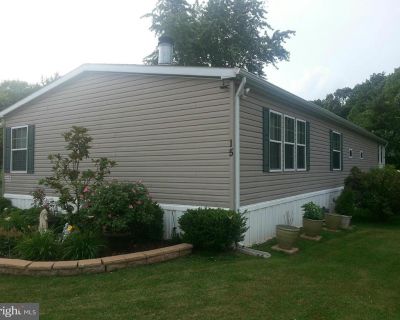 3 Bedroom 2BA 2128 ft Single Family House For Sale in Middle River, MD