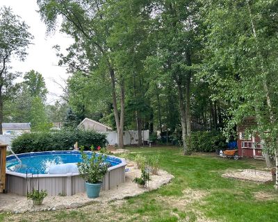 Furnished Room for Rent - Room for rent w/access to heated pool