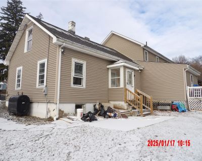 2 Bedroom 1BA 1500 ft Pet-Friendly House For Rent in Newburgh, NY